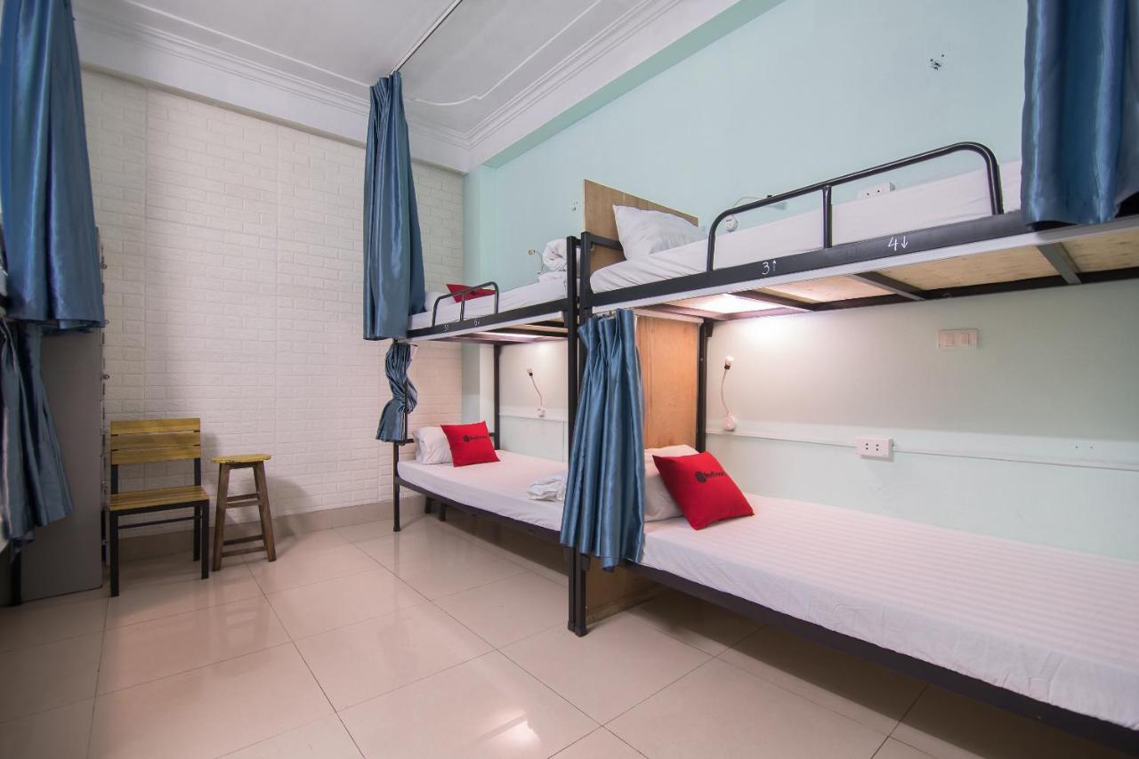 Reddoorz Hostel @ Hang Chieu Street Hanoi Buitenkant foto